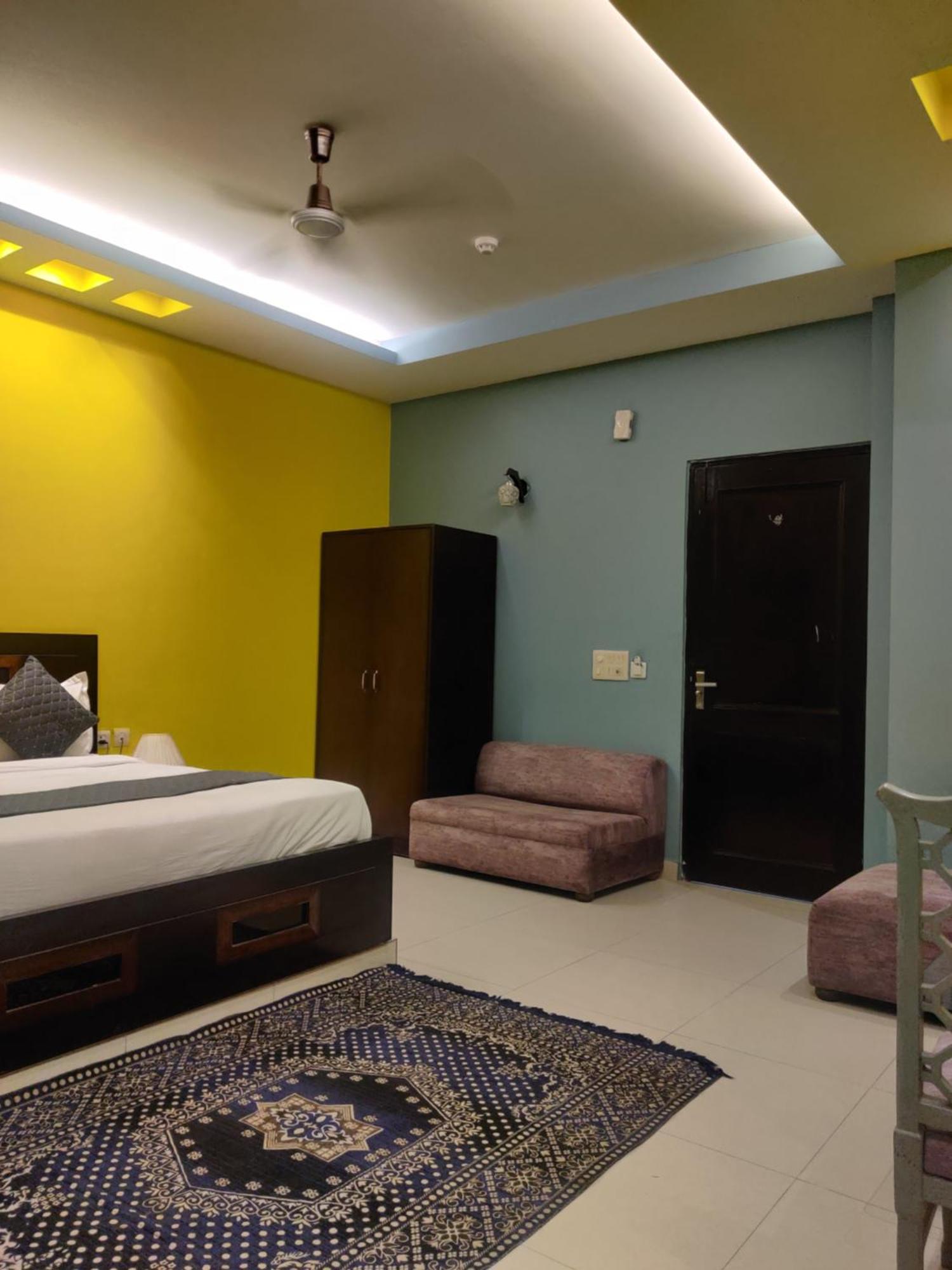Hotel Delhi Airport Plaza Igi Airport Neu-Delhi Exterior foto