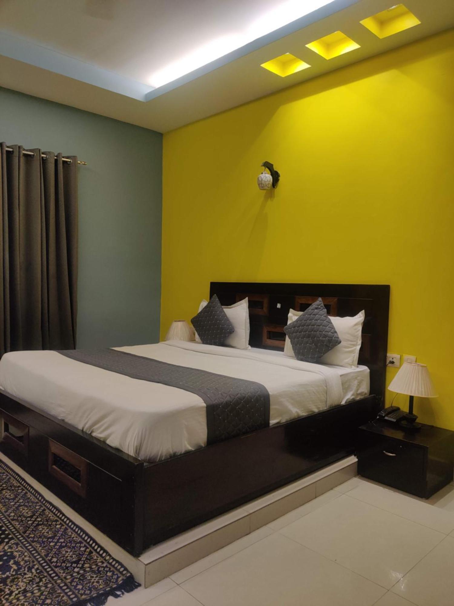 Hotel Delhi Airport Plaza Igi Airport Neu-Delhi Exterior foto