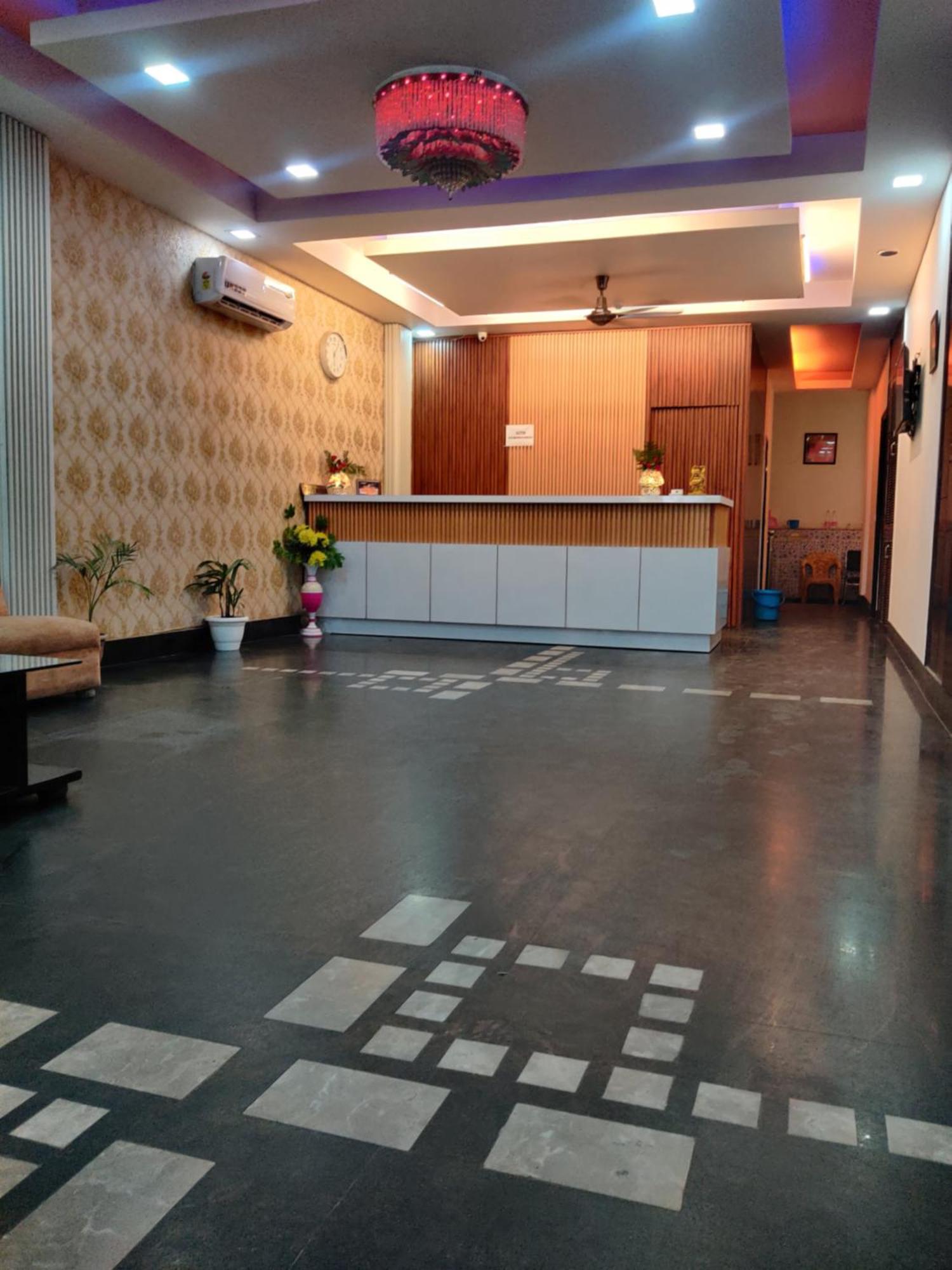 Hotel Delhi Airport Plaza Igi Airport Neu-Delhi Exterior foto